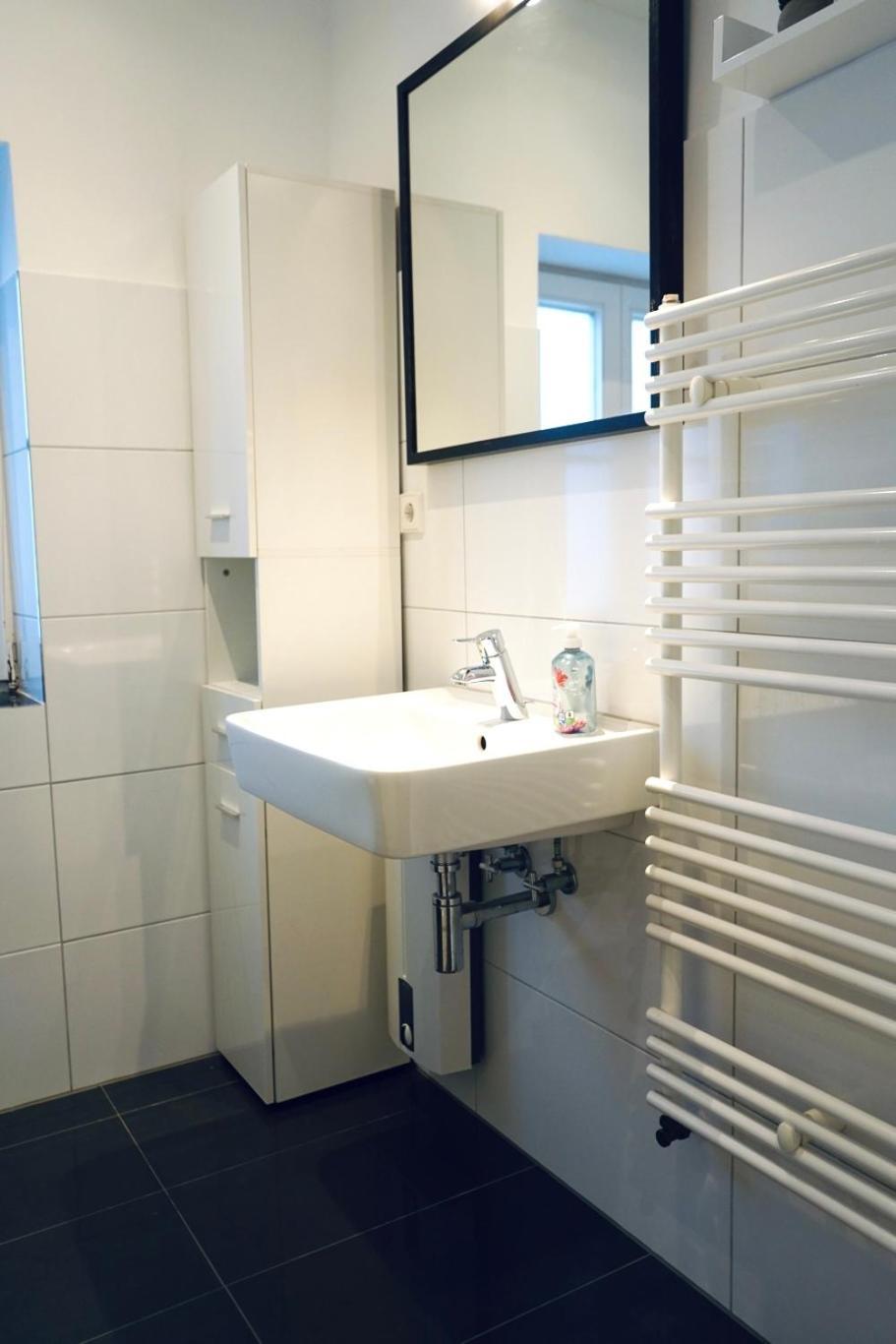 Haus Im Gruenen Fuer 6 Personen-3 Schlafzimmer- 3 Baedern -Waschmaschine-Grosse Terrasse- Vollausgestattete Kueche Wolfsburg Exterior photo
